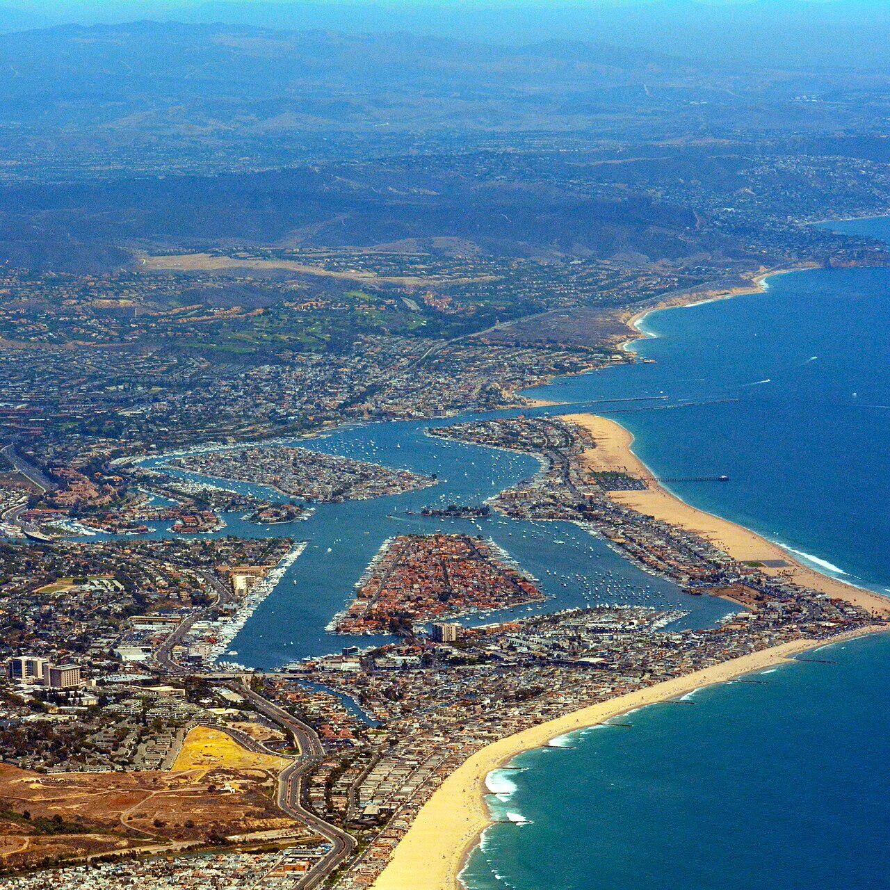 The_City_of_Newport_Beach_July_2014_photo_Don_Ramey_Logan